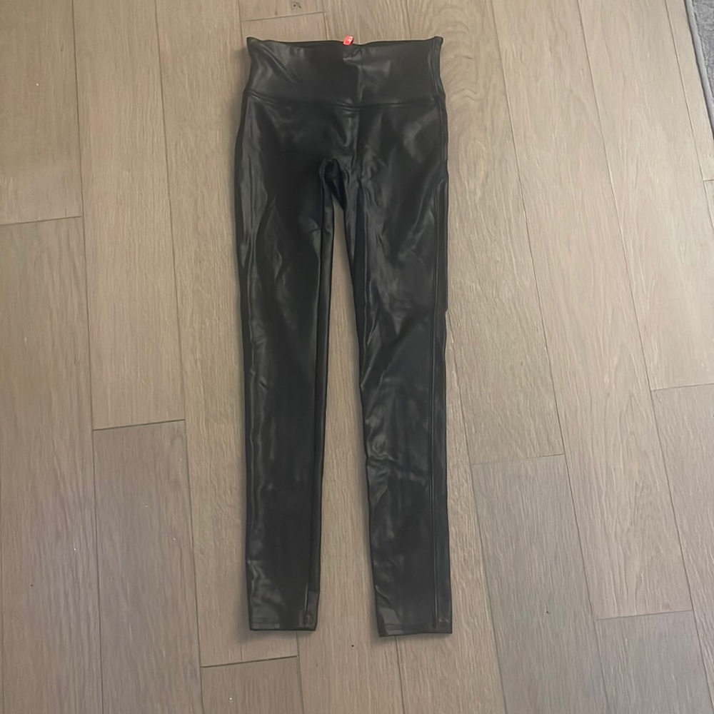 Faux leather leggings